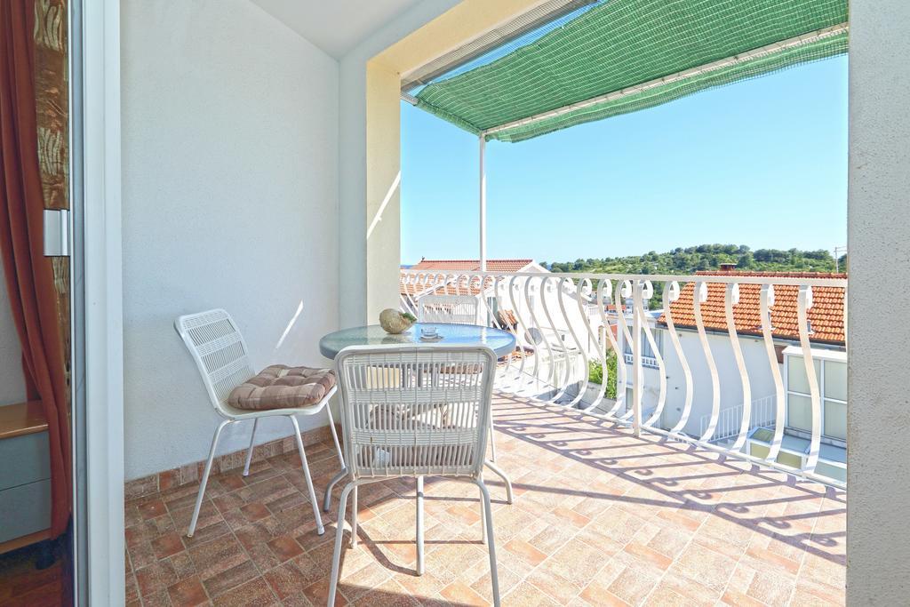 Apartmani Niki Hvar Hvar Town Rum bild
