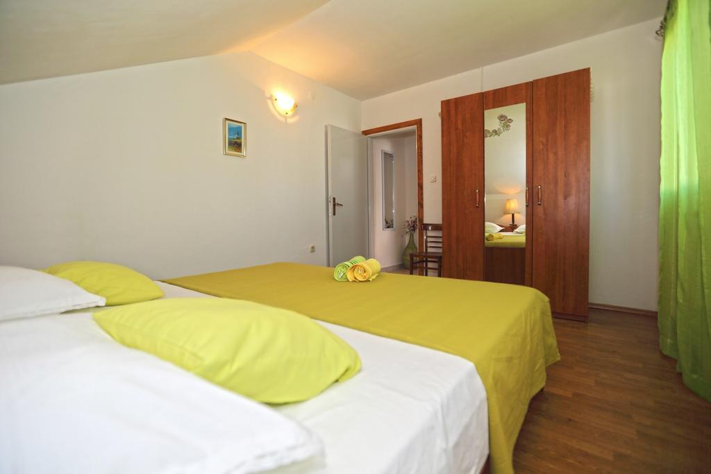 Apartmani Niki Hvar Hvar Town Rum bild