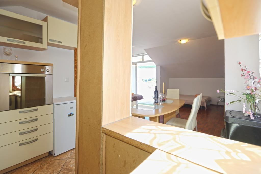 Apartmani Niki Hvar Hvar Town Rum bild