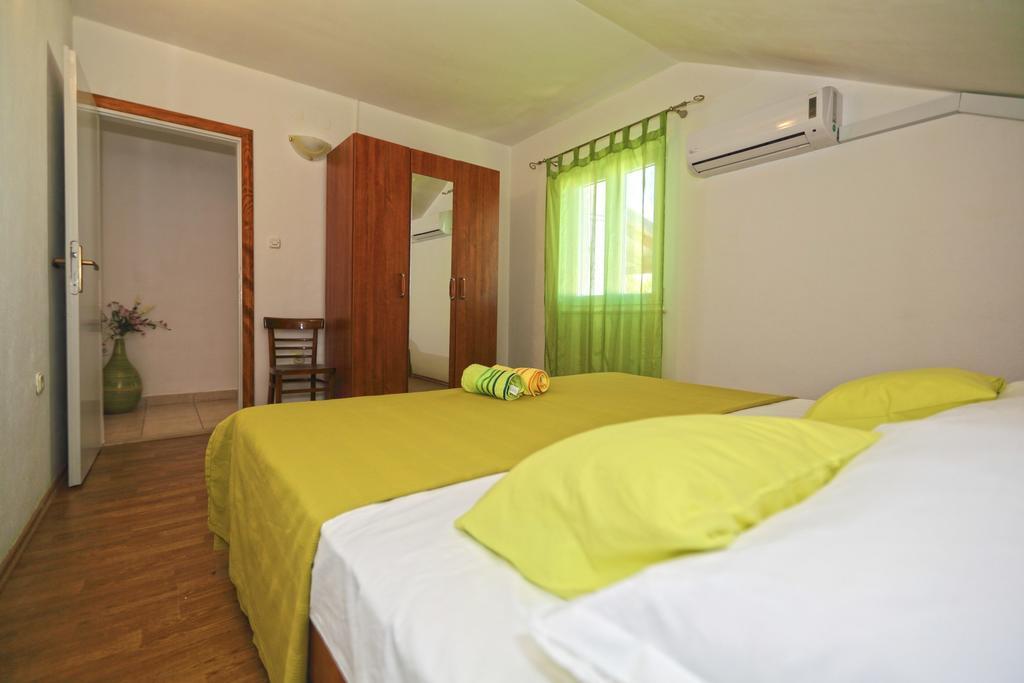 Apartmani Niki Hvar Hvar Town Rum bild
